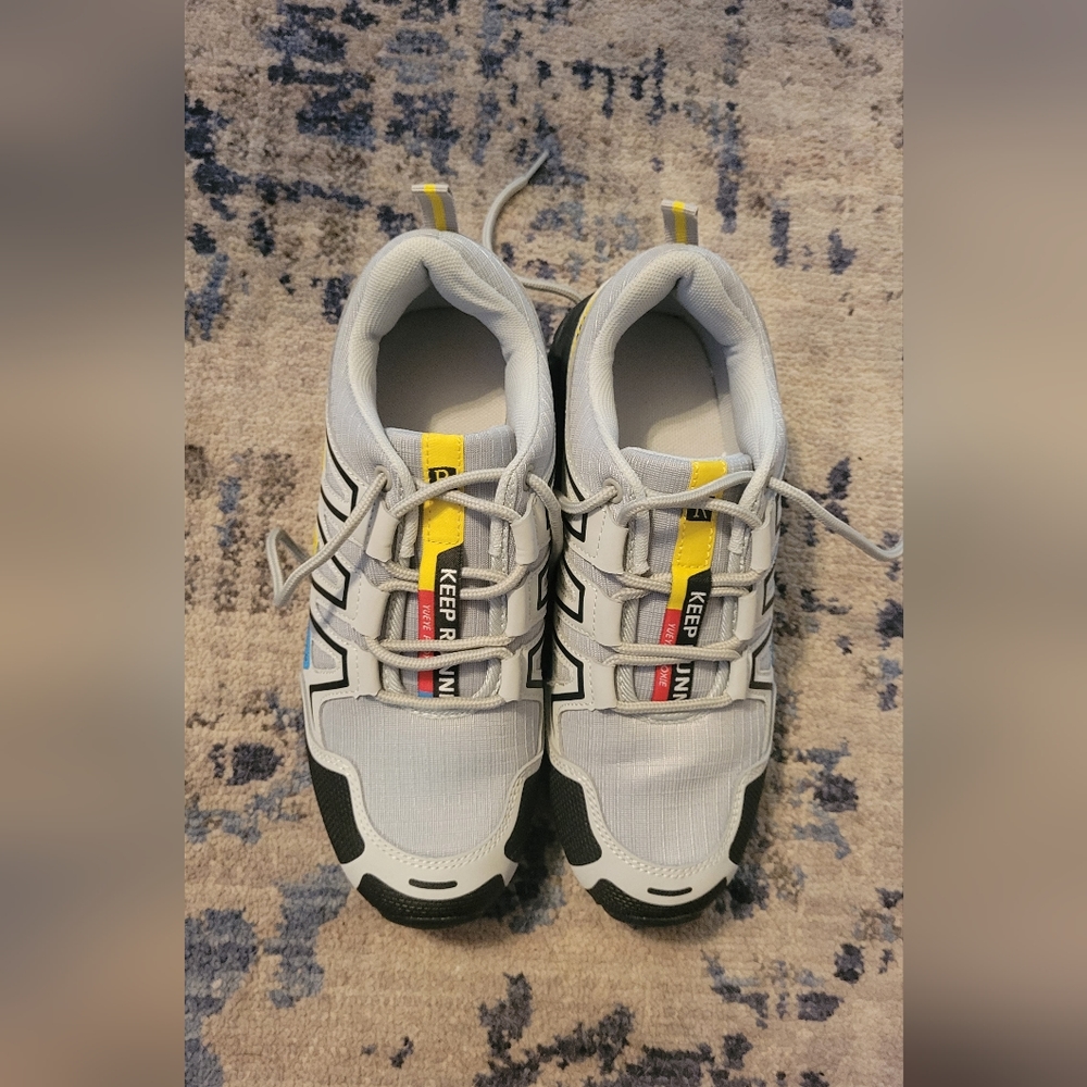 Hiking/running shoes